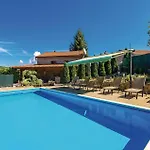 Pet Friendly In Prázdninový dům Jurdani