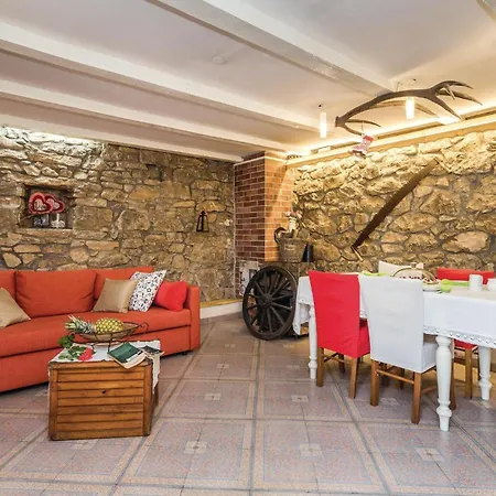 Pet Friendly In Feriehus Jurdani