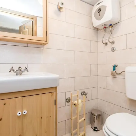Pet Friendly In Feriehus Jurdani